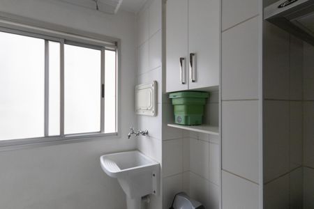 Apartamento à venda com 56m², 2 quartos e 1 vaga Apartamento à venda com 56m², 2 quartos e 1 vagaCozinha e Área de Serviço