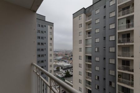 Apartamento à venda com 56m², 2 quartos e 1 vaga Apartamento à venda com 56m², 2 quartos e 1 vagaVaranda