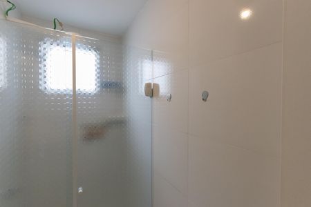 Apartamento à venda com 56m², 2 quartos e 1 vaga Apartamento à venda com 56m², 2 quartos e 1 vagaBanheiro