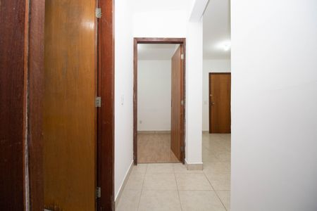 Apartamento para alugar com 40m², 2 quartos e sem vaga Apartamento para alugar com 40m², 2 quartos e sem vagaCorredor