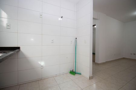 Apartamento para alugar com 40m², 2 quartos e sem vaga Apartamento para alugar com 40m², 2 quartos e sem vagaCozinha e Área de Serviço