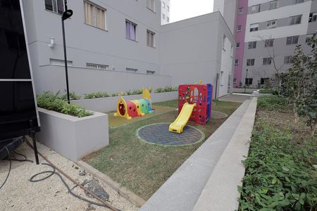 Apartamento à venda com 37m², 2 quartos e sem vagaÁrea comum - Playground