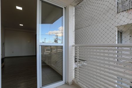 Sacada de apartamento para alugar com 3 quartos, 58m² em Jardim Sao Pedro, Mogi das Cruzes