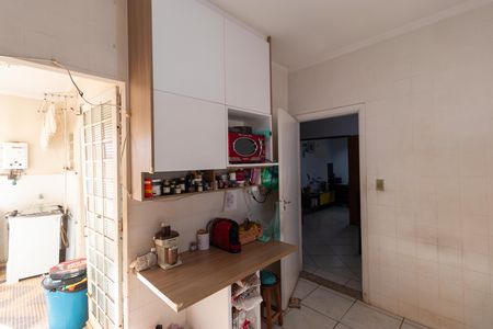 Casa à venda com 360m², 3 quartos e 2 vagas Casa à venda com 360m², 3 quartos e 2 vagasCozinha