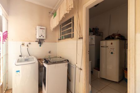 Casa à venda com 360m², 3 quartos e 2 vagas Casa à venda com 360m², 3 quartos e 2 vagasÁrea de Serviço