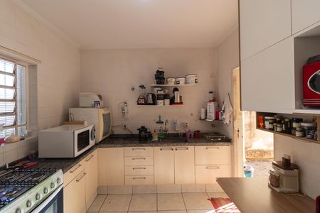 Casa à venda com 360m², 3 quartos e 2 vagas Casa à venda com 360m², 3 quartos e 2 vagasCozinha