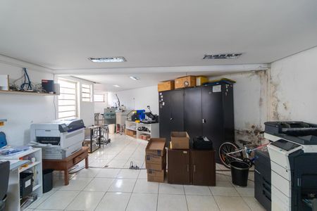 Casa à venda com 360m², 3 quartos e 2 vagas Casa à venda com 360m², 3 quartos e 2 vagasEscritório anexo
