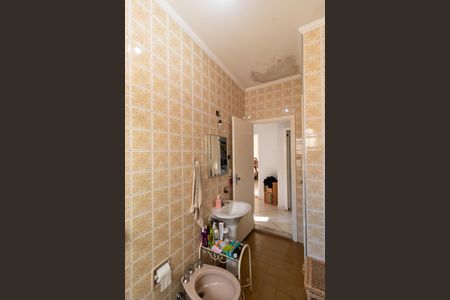 Casa à venda com 360m², 3 quartos e 2 vagas Casa à venda com 360m², 3 quartos e 2 vagasBanheiro