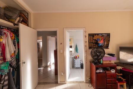 Casa à venda com 360m², 3 quartos e 2 vagas Casa à venda com 360m², 3 quartos e 2 vagasSuíte