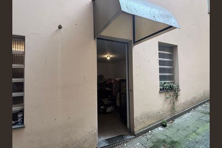 Quarto fundos de casa à venda com 6 quartos, 800m² em Vila Clementino, São Paulo