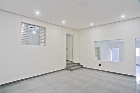 Casa para alugar com 120m², 2 quartos e sem vaga