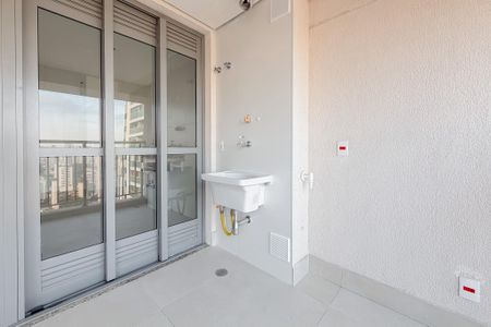 Apartamento à venda com 73m², 2 quartos e 1 vagaÁrea de Serviço