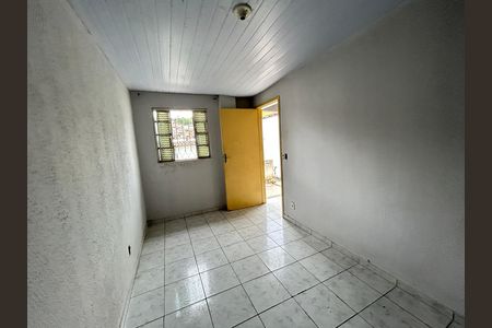 Quarto de casa para alugar com 1 quarto, 34m² em Vila Valqueire, Rio de Janeiro