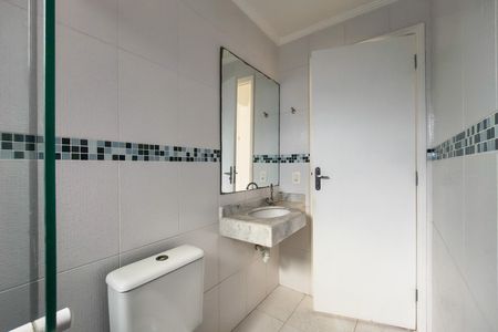 Apartamento para alugar com 74m², 2 quartos e sem vaga Apartamento para alugar com 74m², 2 quartos e sem vagaBanheiro