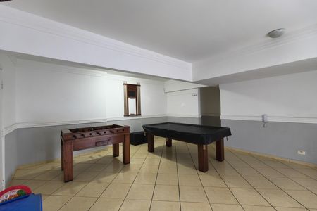 Apartamento para alugar com 74m², 2 quartos e sem vaga Apartamento para alugar com 74m², 2 quartos e sem vagaSalão de jogos