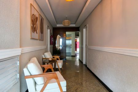 Apartamento para alugar com 74m², 2 quartos e sem vaga Apartamento para alugar com 74m², 2 quartos e sem vagaHall de entrada