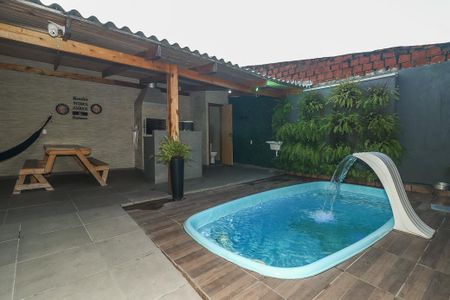 Pátio de casa à venda com 2 quartos, 150m² em Alto Petrópolis, Porto Alegre