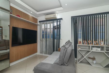 Sala / Cozinha de casa à venda com 2 quartos, 150m² em Alto Petrópolis, Porto Alegre