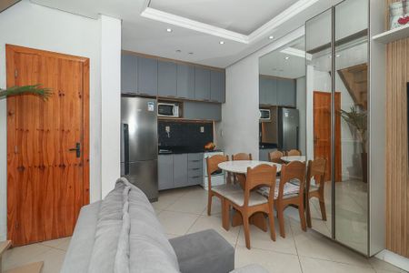 Casa à venda com 2 quartos, 150m² em Alto Petrópolis, Porto Alegre