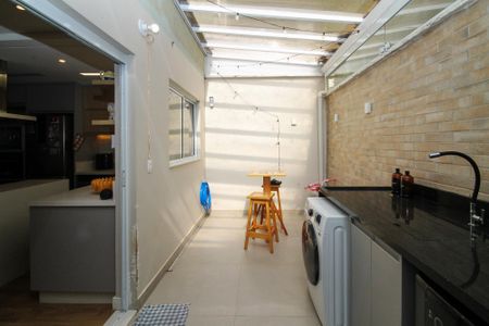 Casa de condomínio para alugar com 90m², 3 quartos e 2 vagas Casa de condomínio para alugar com 90m², 3 quartos e 2 vagasQuintal