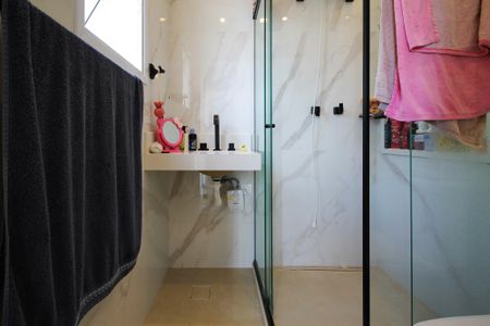Casa de condomínio para alugar com 90m², 3 quartos e 2 vagas Casa de condomínio para alugar com 90m², 3 quartos e 2 vagasBanheiro Suíte