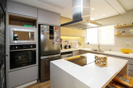 Casa de condomínio para alugar com 90m², 3 quartos e 2 vagas Casa de condomínio para alugar com 90m², 3 quartos e 2 vagasCozinha