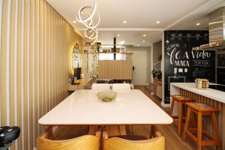 Casa de condomínio para alugar com 90m², 3 quartos e 2 vagas Casa de condomínio para alugar com 90m², 3 quartos e 2 vagasSala de Jantar
