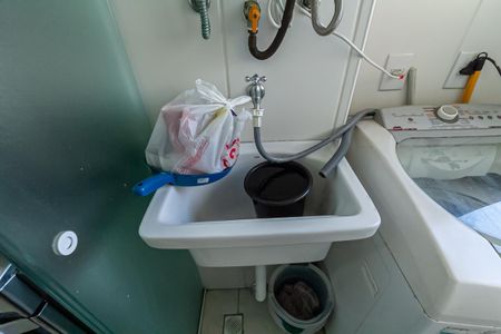 Apartamento para alugar com 72m², 3 quartos e 2 vagas Apartamento para alugar com 72m², 3 quartos e 2 vagasCozinha e Área de Serviço