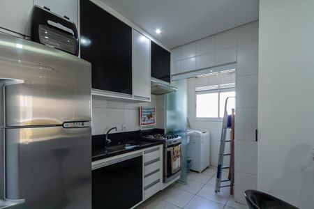 Apartamento para alugar com 72m², 3 quartos e 2 vagas Apartamento para alugar com 72m², 3 quartos e 2 vagasCozinha e Área de Serviço
