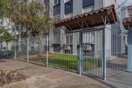 Fachada de apartamento para alugar com 1 quarto, 40m² em Passo D’areia, Porto Alegre