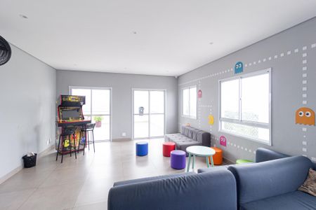 Apartamento para alugar com 27m², 1 quarto e 1 vaga Apartamento para alugar com 27m², 1 quarto e 1 vagaÁrea comum - Salão de jogos