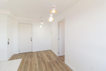 Sala de apartamento para alugar com 1 quarto, 27m² em Chacara Santa Lucia, Carapicuíba
