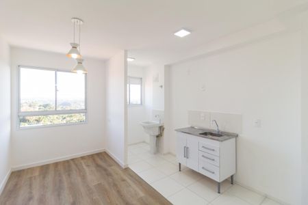 Sala de apartamento para alugar com 1 quarto, 27m² em Chacara Santa Lucia, Carapicuíba
