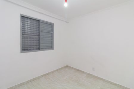 Quarto 2 de apartamento para alugar com 2 quartos, 45m² em Conjunto Habitacional Barro Branco Ii, São Paulo