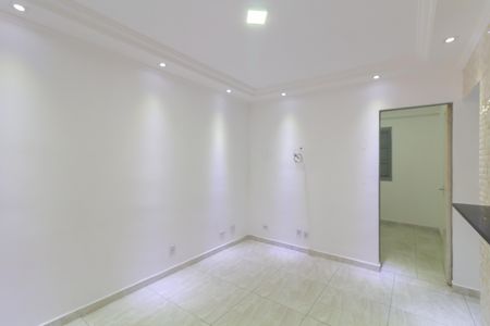 Sala de apartamento para alugar com 2 quartos, 45m² em Conjunto Habitacional Barro Branco Ii, São Paulo