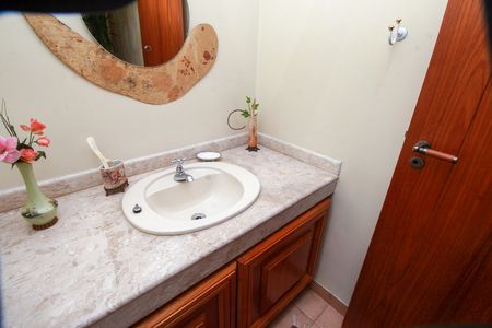 Apartamento à venda com 173m², 3 quartos e 2 vagas Apartamento à venda com 173m², 3 quartos e 2 vagasLavabo