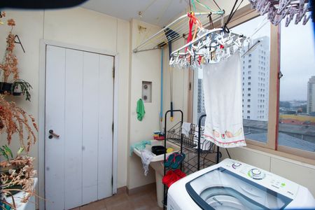 Apartamento à venda com 173m², 3 quartos e 2 vagas Apartamento à venda com 173m², 3 quartos e 2 vagasÁrea de Serviço