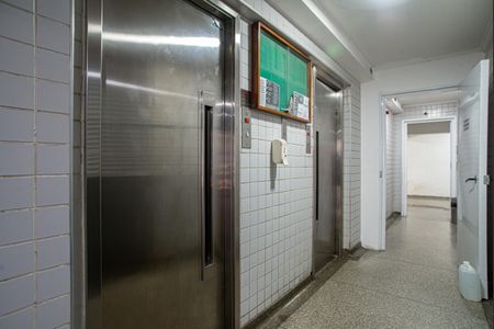 Apartamento à venda com 60m², 1 quarto e sem vaga Apartamento à venda com 60m², 1 quarto e sem vagaÁrea comum - Elevadores
