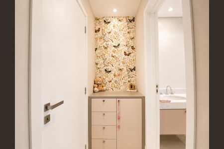 Apartamento à venda com 117m², 3 quartos e 2 vagasCorredor