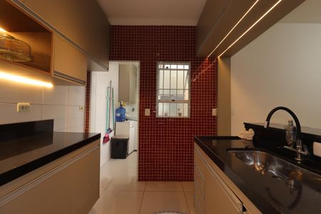 Apartamento à venda com 70m², 2 quartos e 2 vagasCozinha