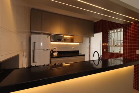 Apartamento à venda com 70m², 2 quartos e 2 vagasCozinha