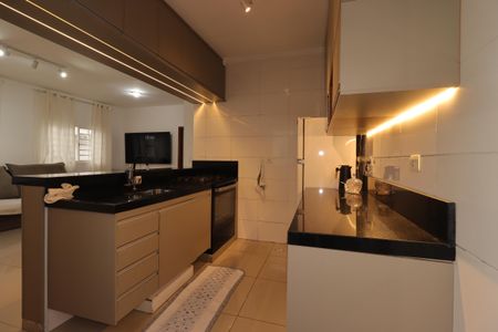 Apartamento à venda com 70m², 2 quartos e 2 vagasCozinha