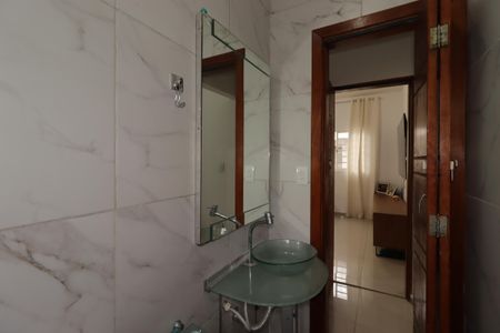 Apartamento à venda com 70m², 2 quartos e 2 vagasBanheiro da Suíte