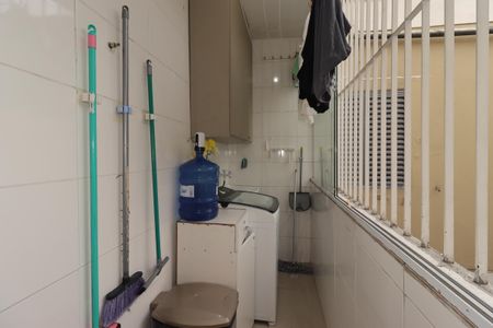 Apartamento à venda com 70m², 2 quartos e 2 vagasÁrea de Serviço