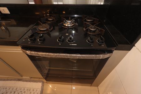 Apartamento à venda com 70m², 2 quartos e 2 vagasCozinha - Fogão embutido