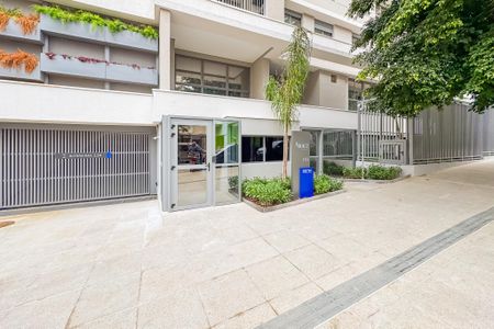 Apartamento à venda com 72m², 2 quartos e 1 vagaFachada