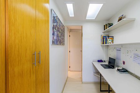 Apartamento à venda com 98m², 3 quartos e 2 vagasEscritório