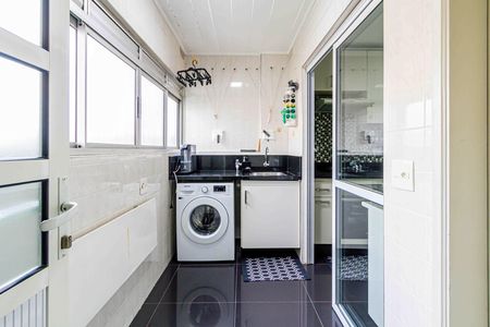 Apartamento à venda com 98m², 3 quartos e 2 vagasLavanderia