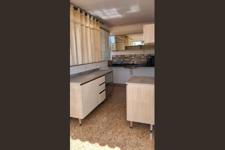 Cozinha de apartamento para alugar com 2 quartos, 45m² em Colônia Agrícola Águas Claras, Brasília