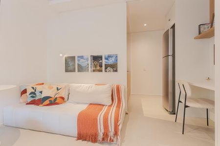 Studio à venda com 30m², 1 quarto e sem vaga Studio à venda com 30m², 1 quarto e sem vagaSala